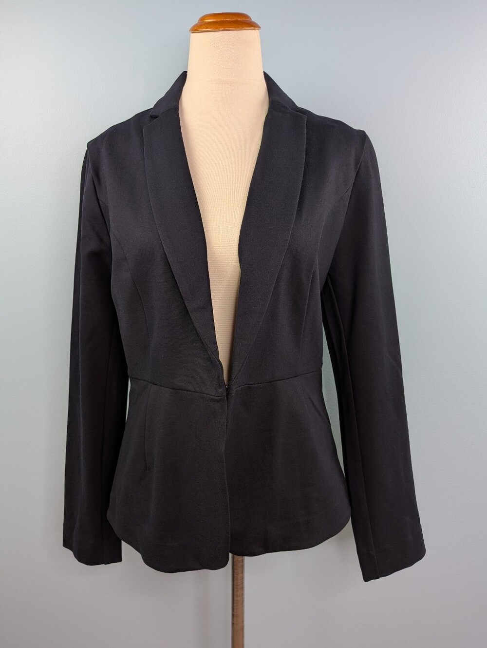 Quince Ultra-Stretch Ponte Blazer Navy Blue Size Medium